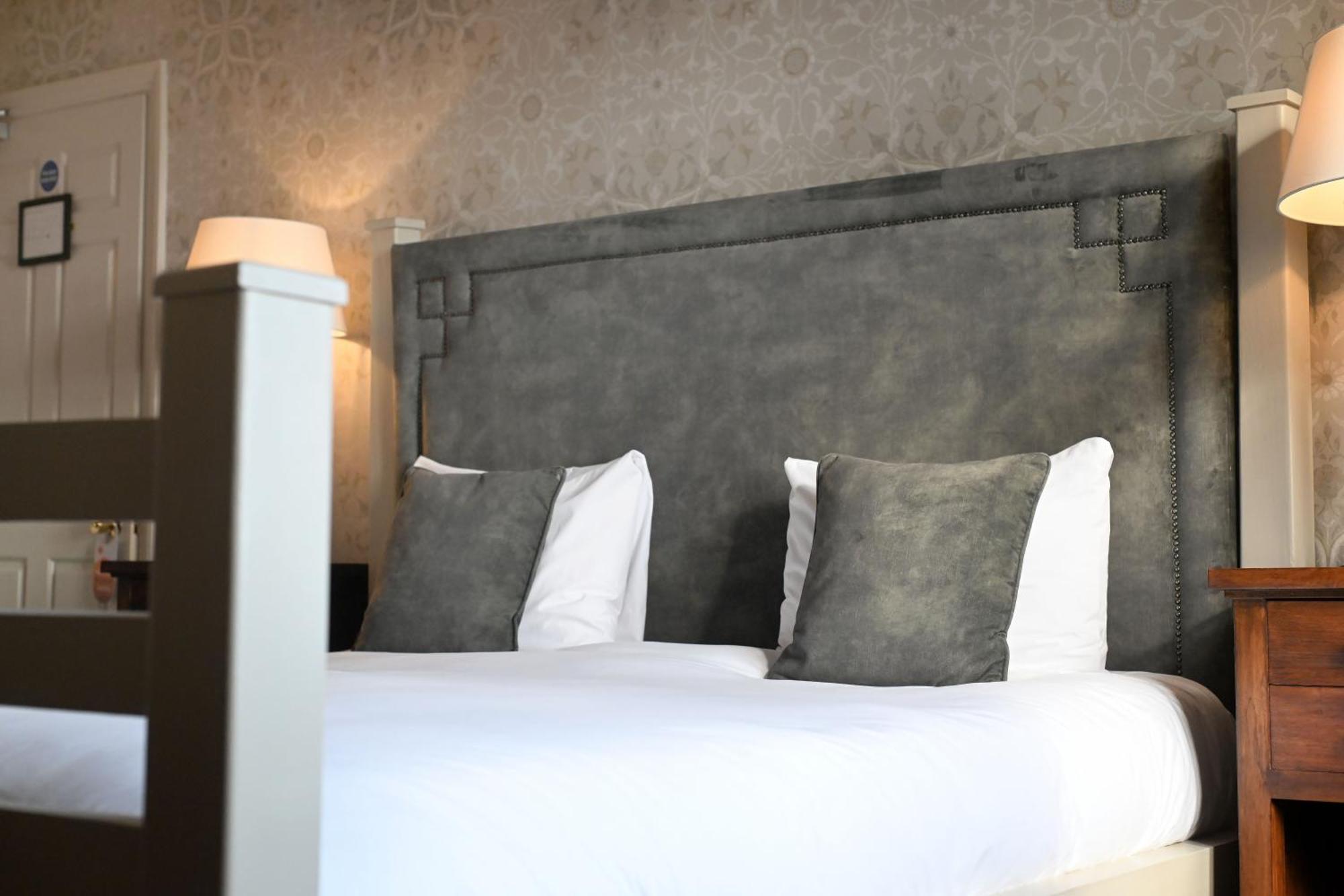 Stanton Manor Hotel Chippenham  Esterno foto