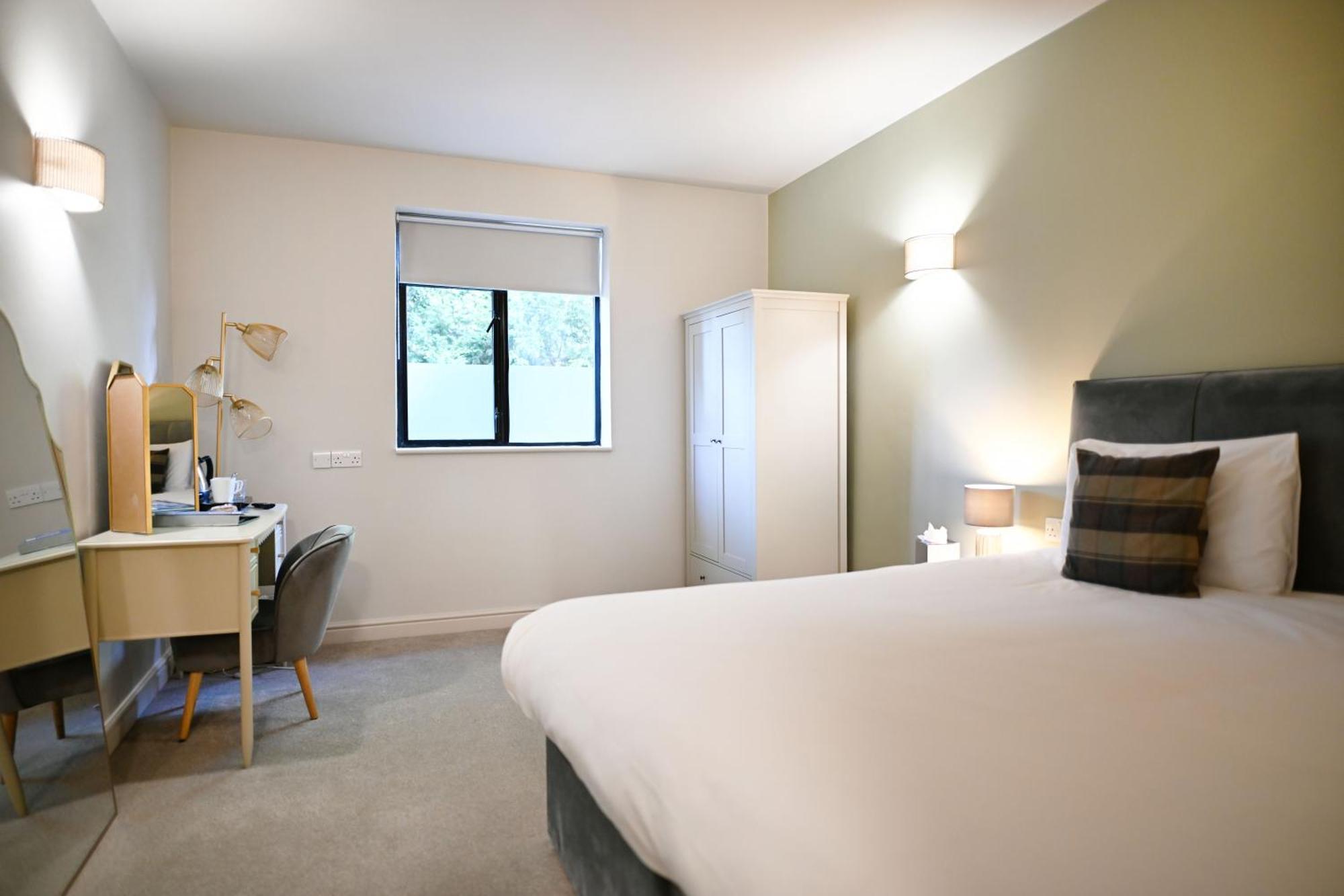 Stanton Manor Hotel Chippenham  Esterno foto