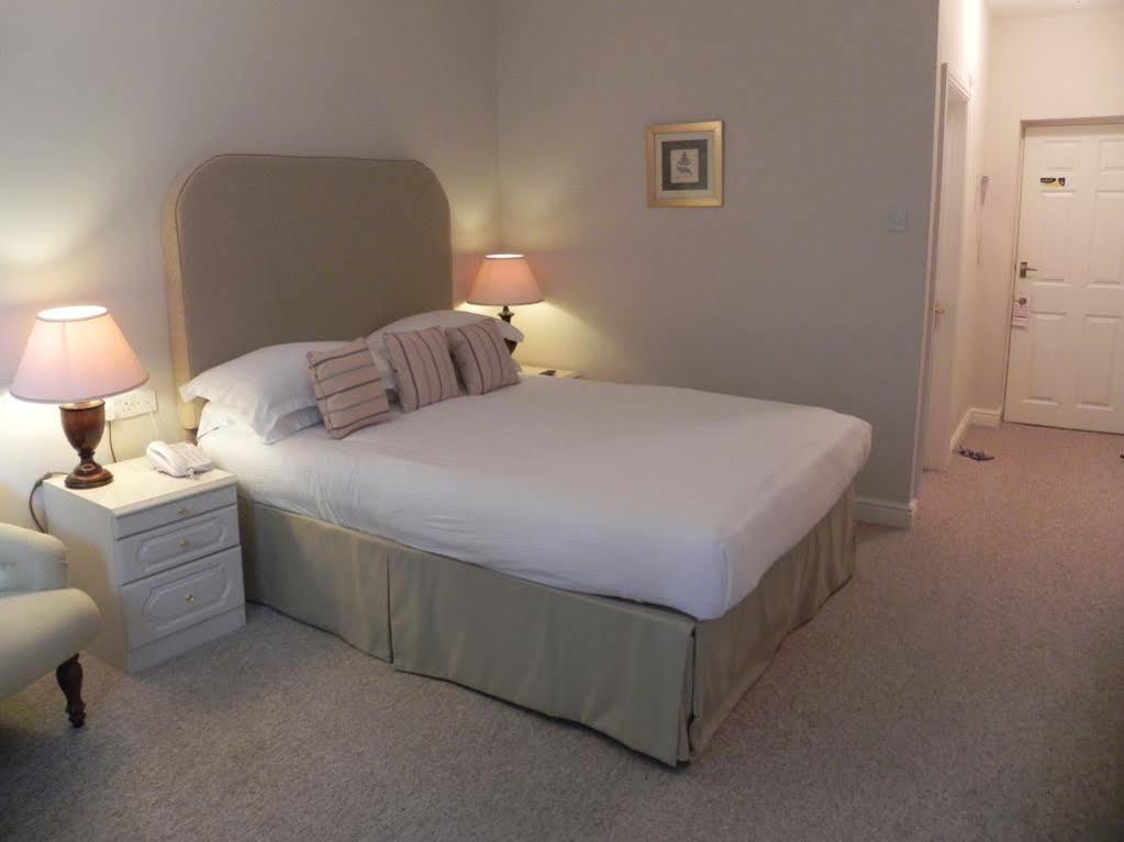 Stanton Manor Hotel Chippenham  Esterno foto